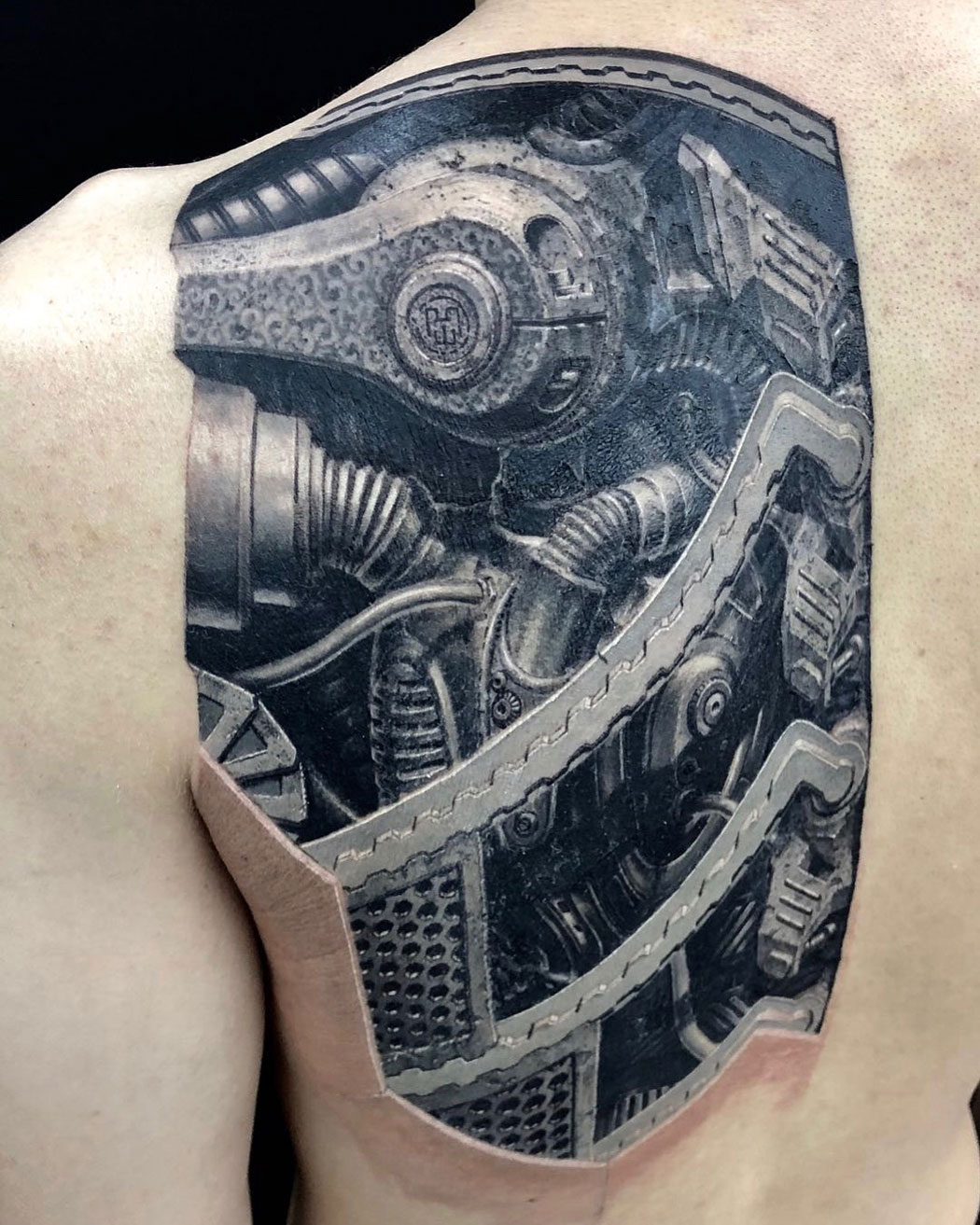 biomechanical tattoos